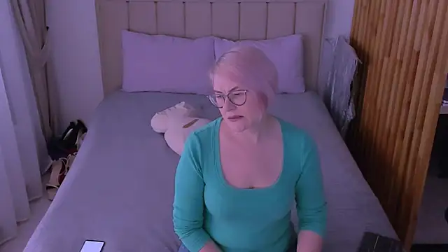 sabrinamacmarren online show from March 2026 07:52:02 AM