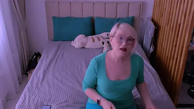 sabrinamacmarren online show from March 2026 08:18:01 AM