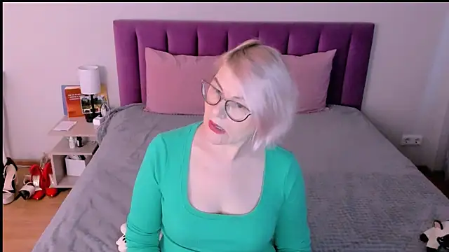 sabrinamacmarren online show from December 2025 07:31:02 AM