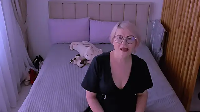 sabrinamacmarren online show from March 2026 09:44:02 AM