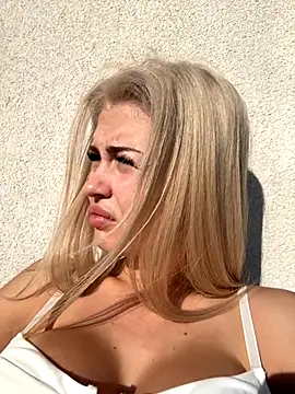 lissababe1 online show from November 2025 01:16:02 PM