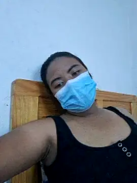 Snapshot of Artinah22 chatting on November 2025 06:58:01 AM Artinah22 online show from November 2025 06:58:01 AM