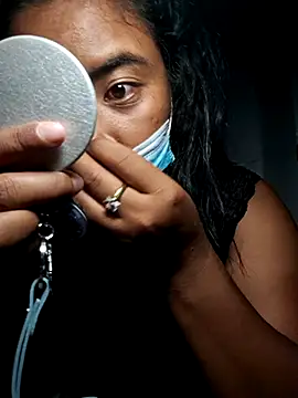 Artinah22 online show from March 2026 10:13:02 PM