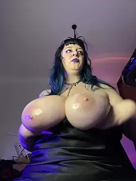 pinkbow online show from December 2024 06:52:02 PM