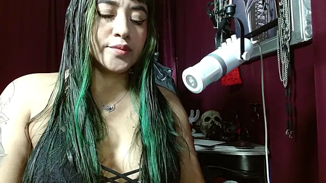 MeGoddesSara online show from February 2026 08:44:01 PM