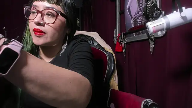 MeGoddesSara online show from May 2026 03:37:01 AM