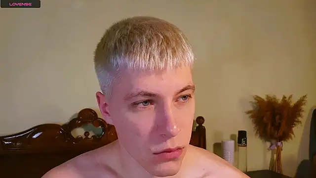 -ethan7inches- online show from March 2026 01:54:02 AM