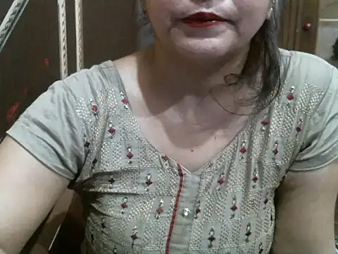 Snapshot of UrsMansi chatting on October 2025 07:21:01 PM UrsMansi online show from October 2025 07:21:01 PM