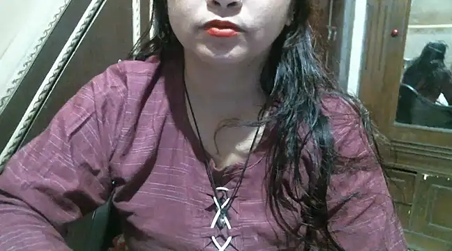 Snapshot of UrsMansi chatting on March 2025 03:38:01 AM UrsMansi online show from March 2025 03:38:01 AM