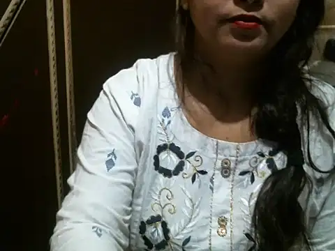 Snapshot of UrsMansi chatting on November 2025 04:29:02 AM UrsMansi online show from November 2025 04:29:02 AM