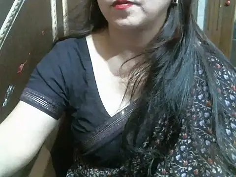 Snapshot of UrsMansi chatting on May 2026 08:20:02 PM UrsMansi online show from May 2026 08:20:02 PM