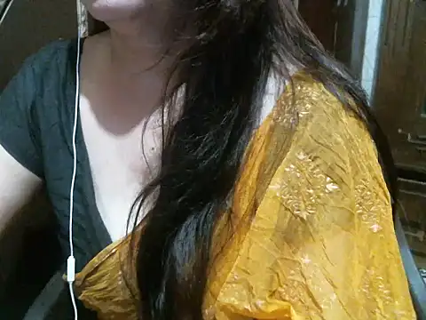Snapshot of UrsMansi chatting on May 2026 10:48:01 PM UrsMansi online show from May 2026 10:48:01 PM