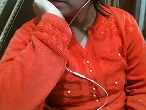 Snapshot of UrsMansi chatting on January 2025 08:07:02 AM UrsMansi online show from January 2025 08:07:02 AM