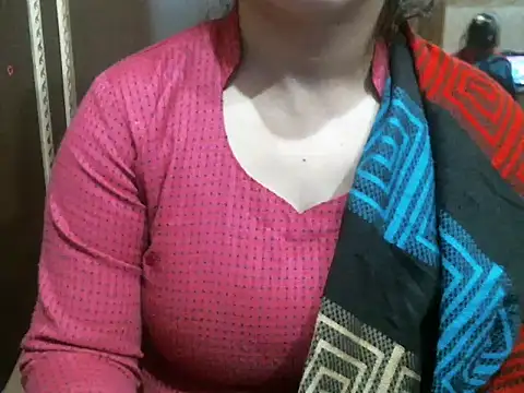 Snapshot of UrsMansi chatting on December 2025 04:44:02 AM UrsMansi online show from December 2025 04:44:02 AM