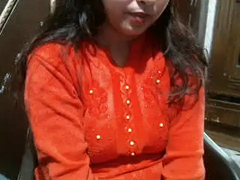 Snapshot of UrsMansi chatting on January 2025 08:11:02 AM UrsMansi online show from January 2025 08:11:02 AM
