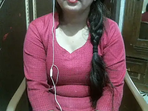 Snapshot of UrsMansi chatting on November 2025 04:27:01 AM UrsMansi online show from November 2025 04:27:01 AM