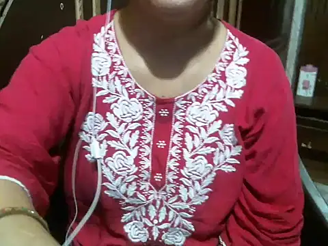 Snapshot of UrsMansi chatting on September 2025 07:29:02 AM UrsMansi online show from September 2025 07:29:02 AM