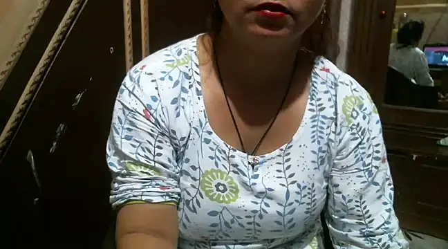 Snapshot of UrsMansi chatting on March 2025 01:57:01 AM UrsMansi online show from March 2025 01:57:01 AM