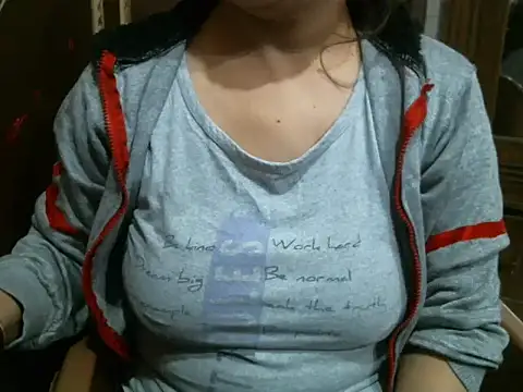 Snapshot of UrsMansi chatting on November 2025 07:07:02 AM UrsMansi online show from November 2025 07:07:02 AM