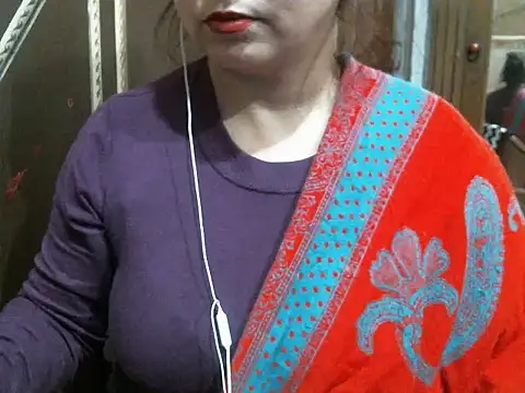 Snapshot of UrsMansi chatting on November 2025 08:31:01 PM UrsMansi online show from November 2025 08:31:01 PM