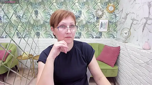 Snapshot of Paris_Cherry chatting on January 2025 08:14:02 PM Paris Cherry online show from January 2025 08:14:02 PM