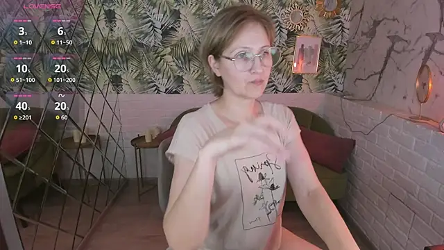 Paris Cherry online show from December 2025 08:26:01 PM