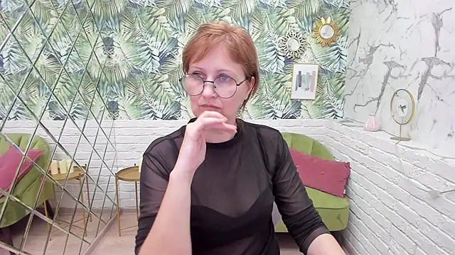 Snapshot of Paris_Cherry chatting on March 2025 02:19:01 AM Paris Cherry online show from March 2025 02:19:01 AM