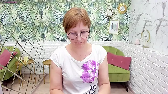 Snapshot of Paris_Cherry chatting on March 2025 08:31:02 PM Paris Cherry online show from March 2025 08:31:02 PM
