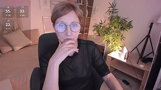 Paris Cherry online show from January 2026 12:52:02 PM