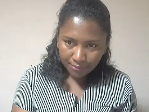 cutybigass online show from April 2026 06:16:01 PM