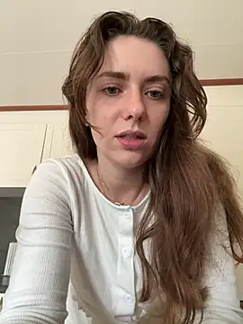 Snapshot of MariiD chatting on April 2026 07:11:01 AM MariiD online show from April 2026 07:11:01 AM