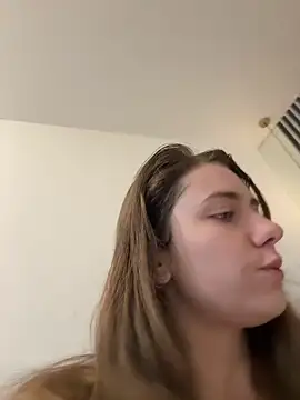 MariiD online show from April 2026 07:04:02 AM