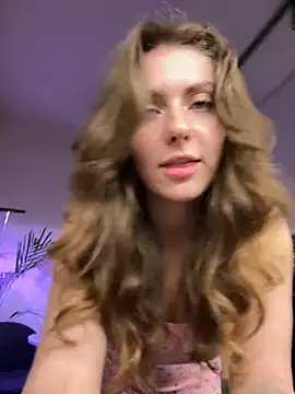 MariiD online show from January 2025 04:29:02 PM