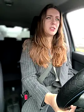 MariiD online show from October 2025 08:35:02 AM