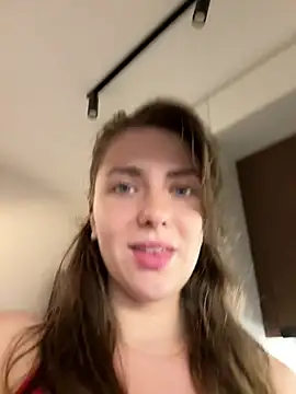 MariiD online show from March 2025 03:52:02 PM