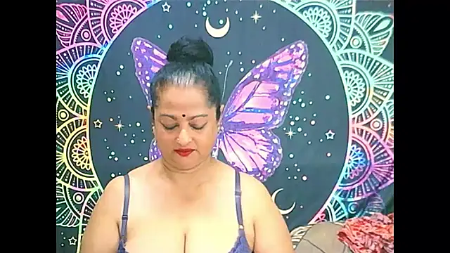 Snapshot of matureindian chatting on March 2025 12:28:01 PM matureindian online show from March 2025 12:28:01 PM