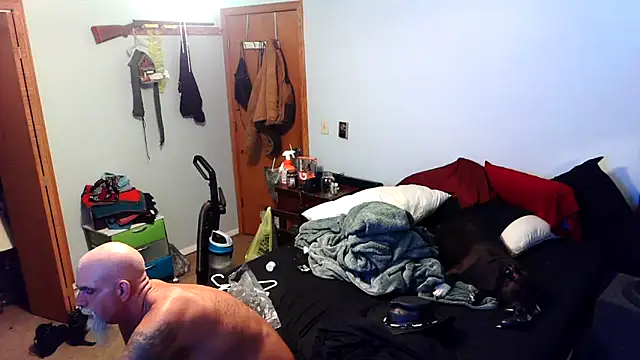 EdgarAlenPole online show from December 2025 11:47:02 PM