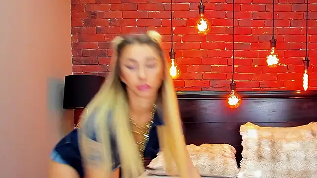 ChristynaRoss online show from January 2026 08:29:01 PM