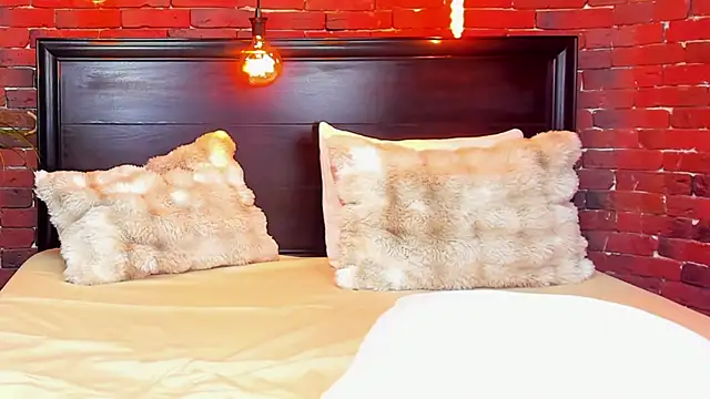 ChristynaRoss online show from February 2026 08:10:02 PM