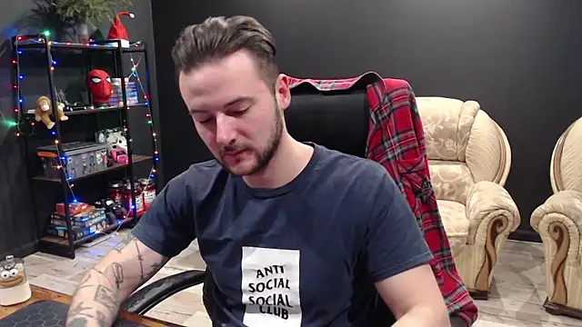 MihasikD online show from January 2026 10:32:01 AM