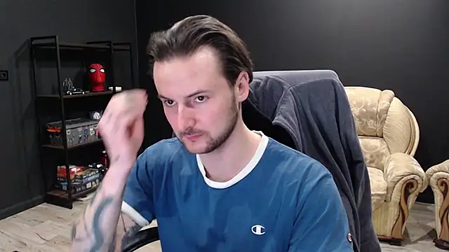 MihasikD online show from February 2025 04:43:02 PM