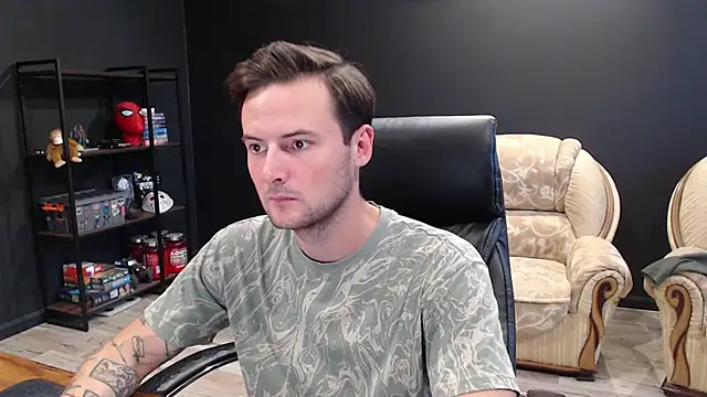 MihasikD online show from September 2025 08:31:02 AM