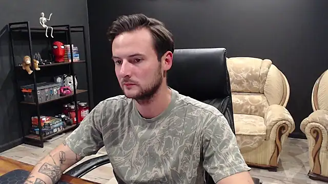 MihasikD online show from October 2025 01:48:02 PM