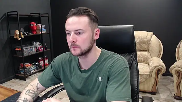 MihasikD online show from February 2026 10:58:02 AM