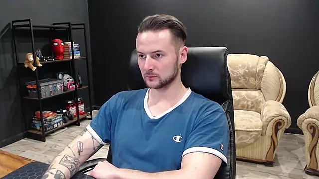 MihasikD online show from February 2026 06:08:01 PM