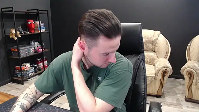 MihasikD online show from February 2026 09:21:01 AM