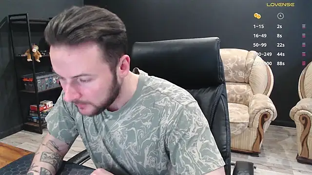 MihasikD online show from March 2026 10:57:01 AM