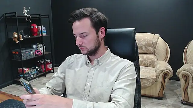 MihasikD online show from October 2025 02:41:01 PM