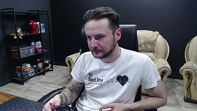 MihasikD online show from March 2026 01:17:01 PM