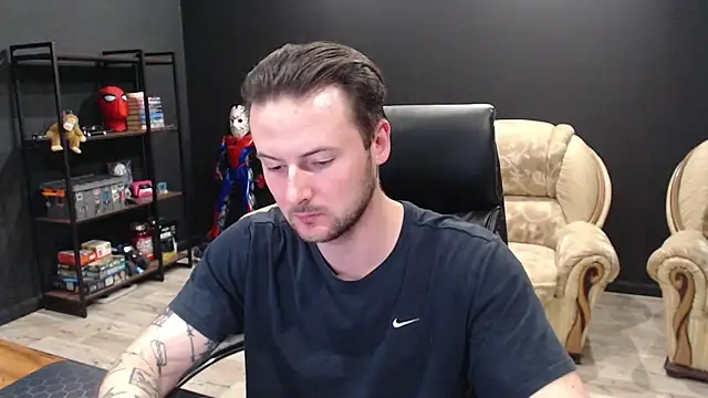 MihasikD online show from April 2026 06:32:01 PM